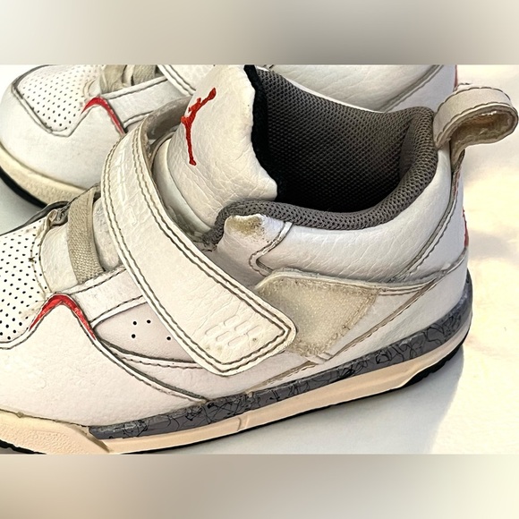 Air Jordan White Red Gray Baby Toddler Sneaker Shoes Size 7C - Picture 14 of 16